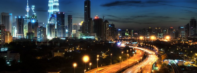 Kualar-Lumpar-At-Night-Malaysia-1440x2560